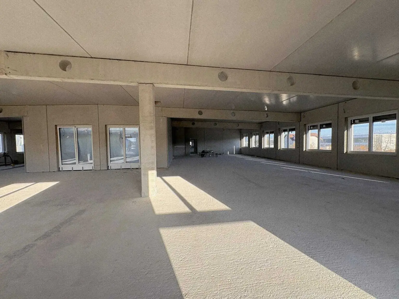 Vielseitig nutzbare Bürofläche in Welser TOP-Lage unmittelbar an der B1 – Erstbezug!!