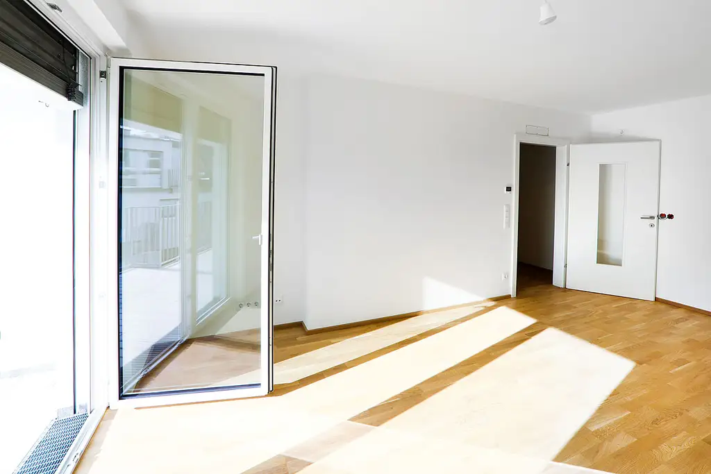 ab Dezember: 2 ZIMMER GARTENTRAUM in absoluter RUHELAGE - OBERLAA direkt bei der U1