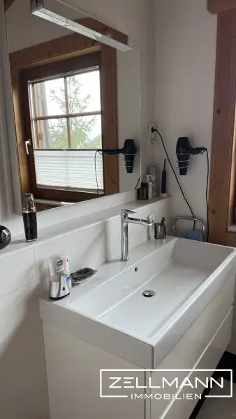 Wohnen in seiner schönsten Form: Chalet-Flair & Ruheoase im Grünen Hietzing | ZELLMANN IMMOBILIEN