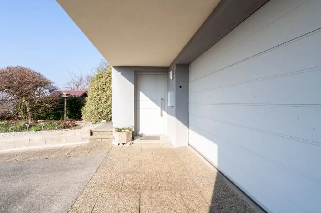 Charmantes Einfamilienhaus mit großzügigem Garten und Pool in Behamberg zu kaufen!