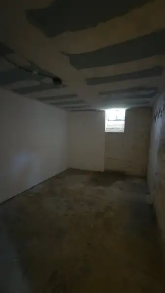 Wohnen im grünen Hietzing: Charmante 2-Zimmer-Wohnung - 2.Stock OHNE Lift