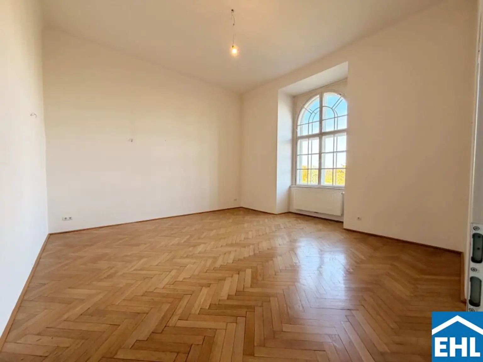 Großzügige 4-Zimmer-Wohnung im Arsenal!