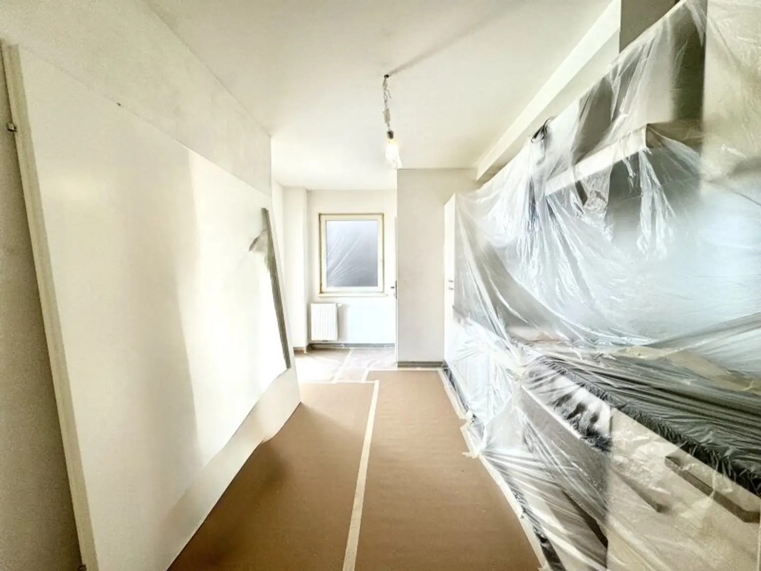 NEU! Lichdurchflutete Maissonette Dachgeschosswohnung mit Dachterrasse im Servitenviertel zu vermieten! Mit Blick auf Stephansdom und Kahlenberg!