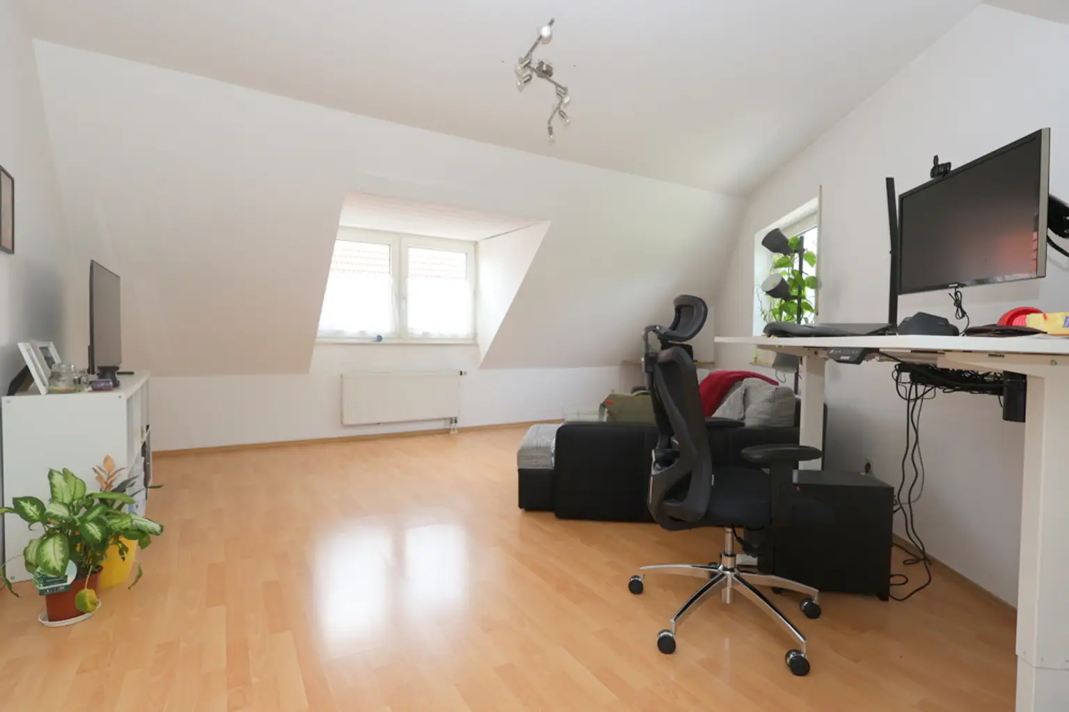 Wohn/- Esszimmer