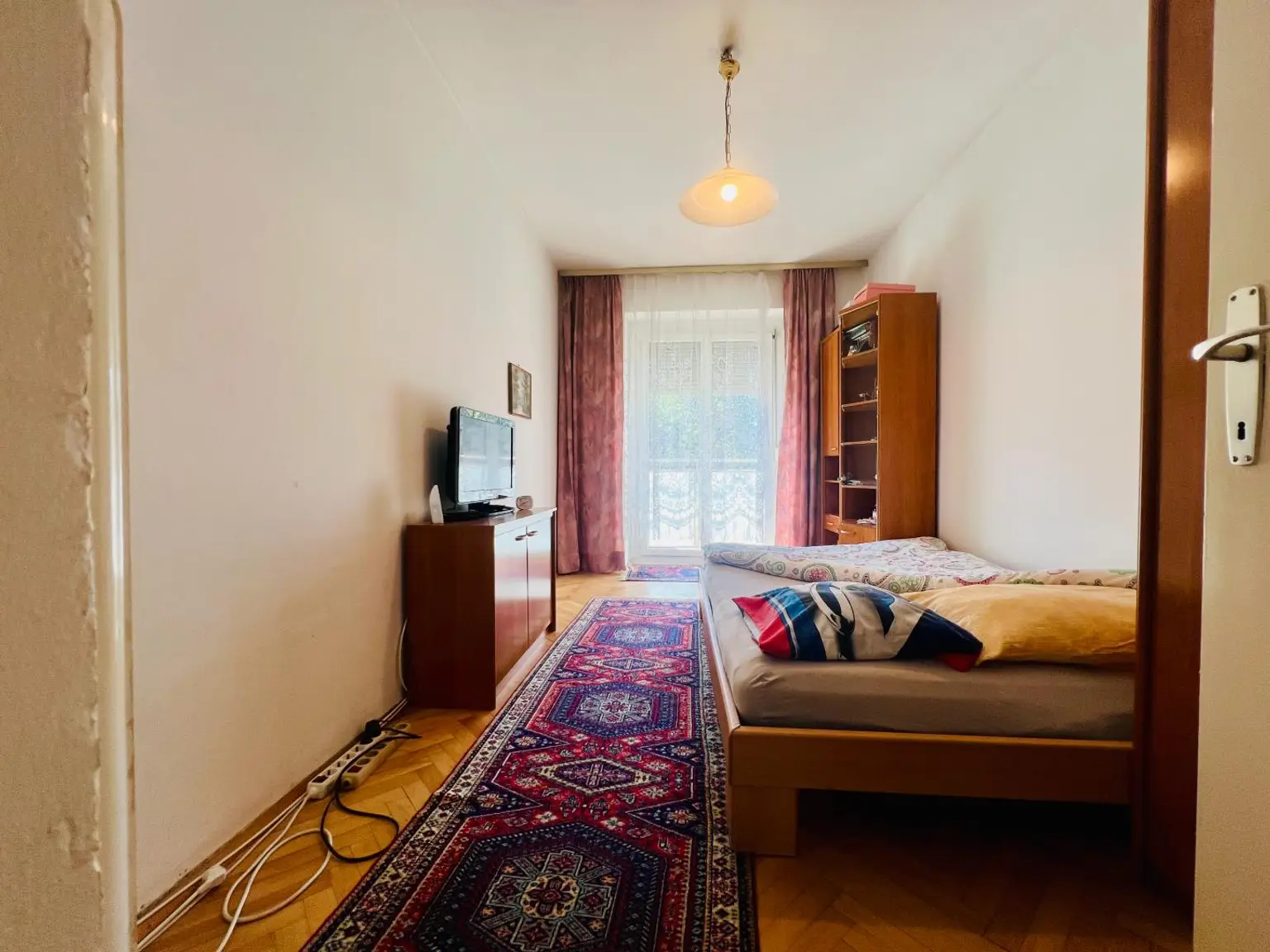 Charmante 3 Zimmer EG Wohnung mit 2 Loggien und Garage