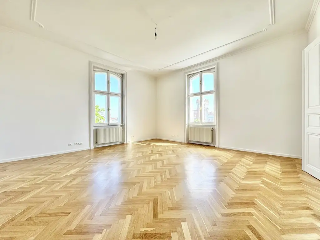 TOPLAGE NÄHE LYCEE | REPRÄSENTATIVE ALTBAUWOHNUNG | HELLE 3 ZIMMER | U-BAHN-NÄHE