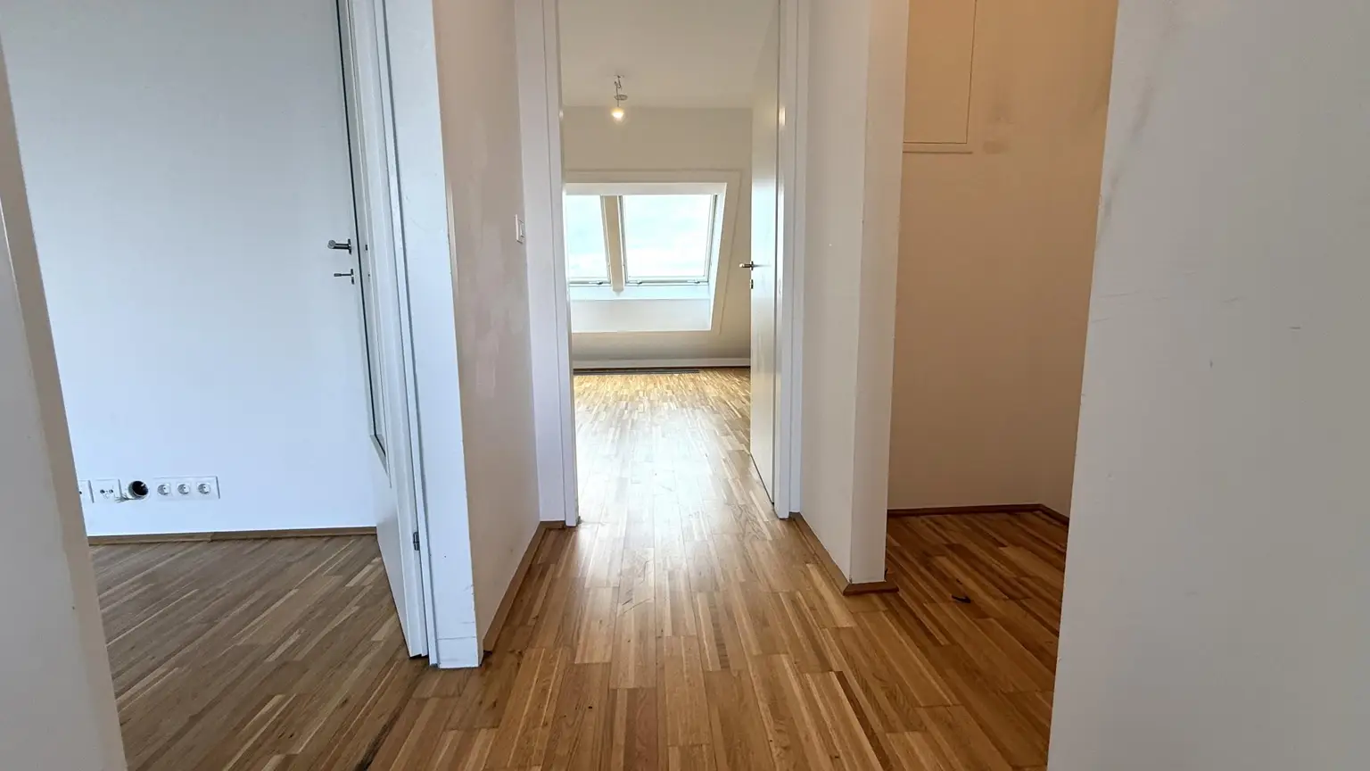 4-Zimmer-Neubauwohnung im 2. Dachgeschoß!  21,32m² Terrassenfläche mit Abendsonne!!