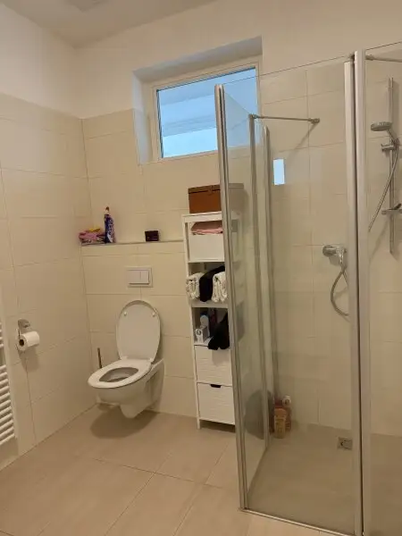 Lichtdurchflutete 2-Zimmer Wohnung, Nähe Steiner Tor