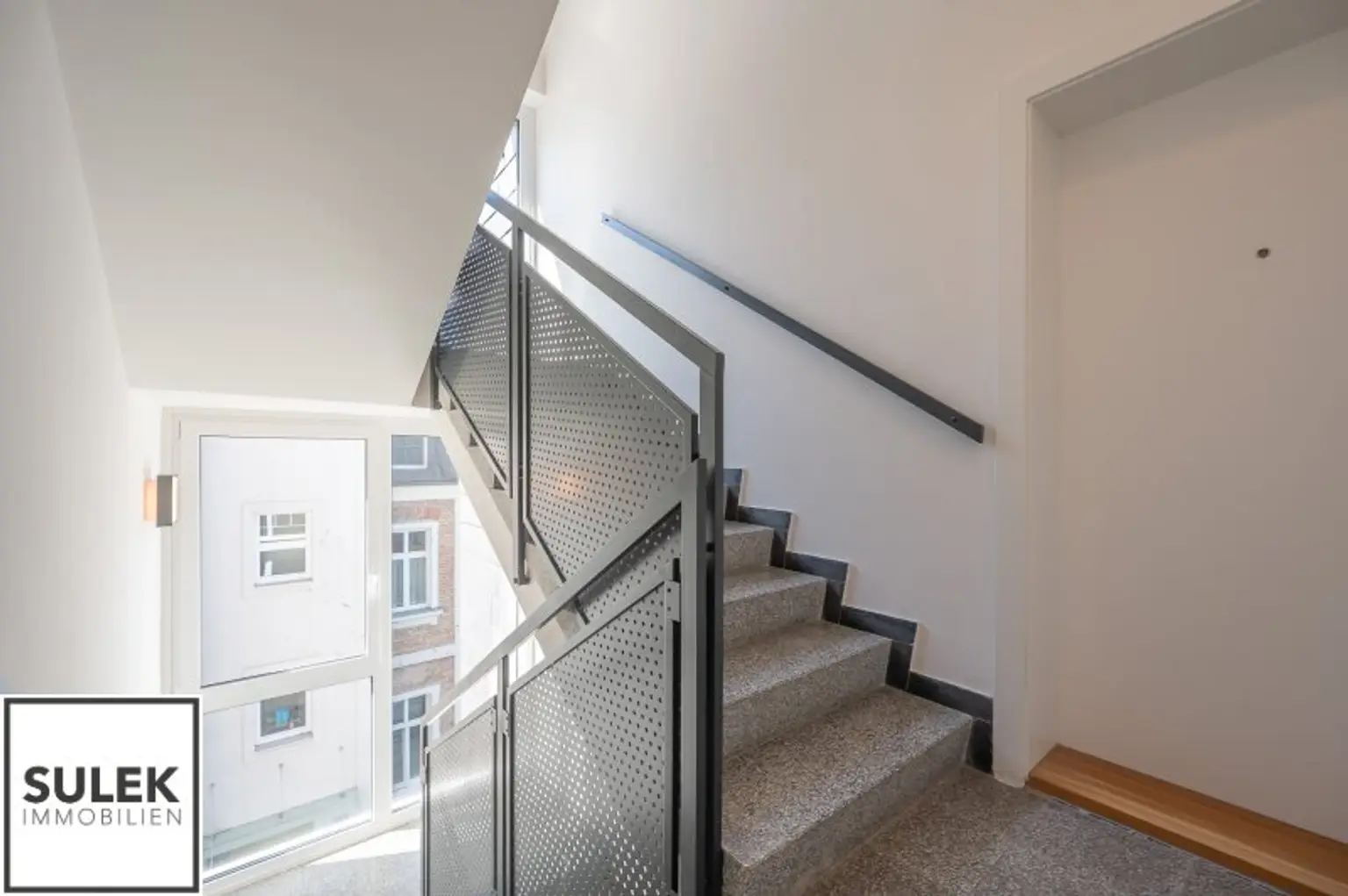 Schöne 3 Zimmer Wohnung mit Balkon im Herzen Döblings!
