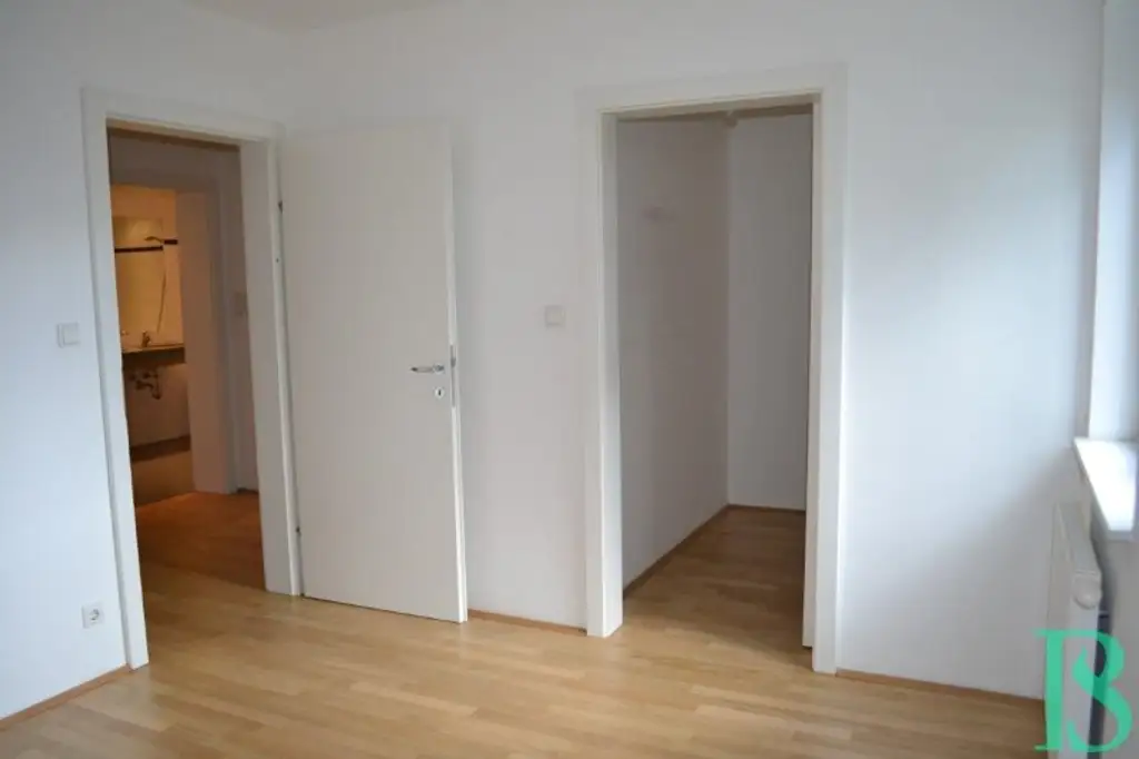 Exklusive Lage beim Küniglberg! Terrassenwohnung - Sonne, Wiese, Ruhe!
