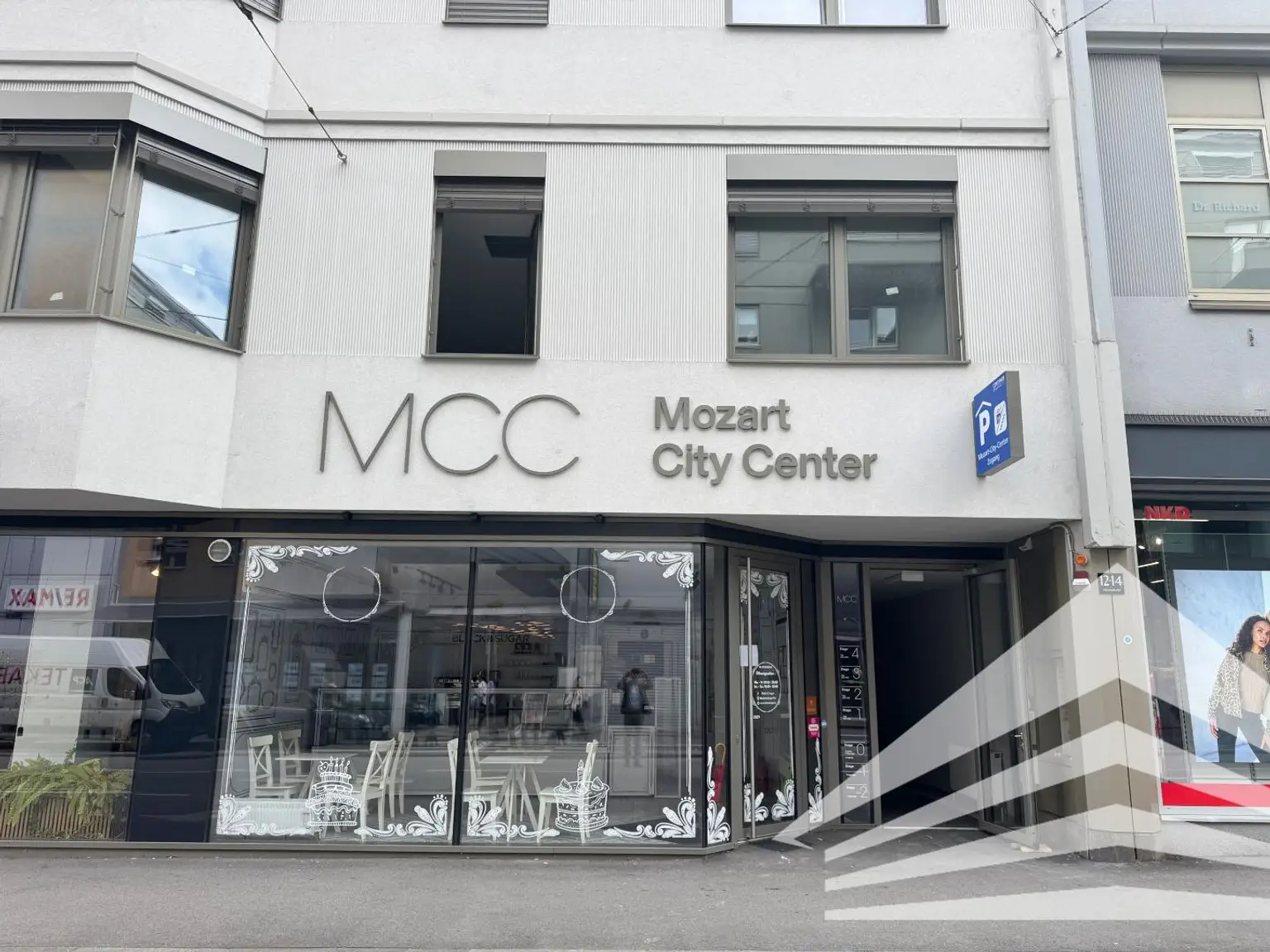 MOZARTSTRASSE - 64 m² Geschäfslokal mit großer Schaufensterfront in bester Innenstadtlage