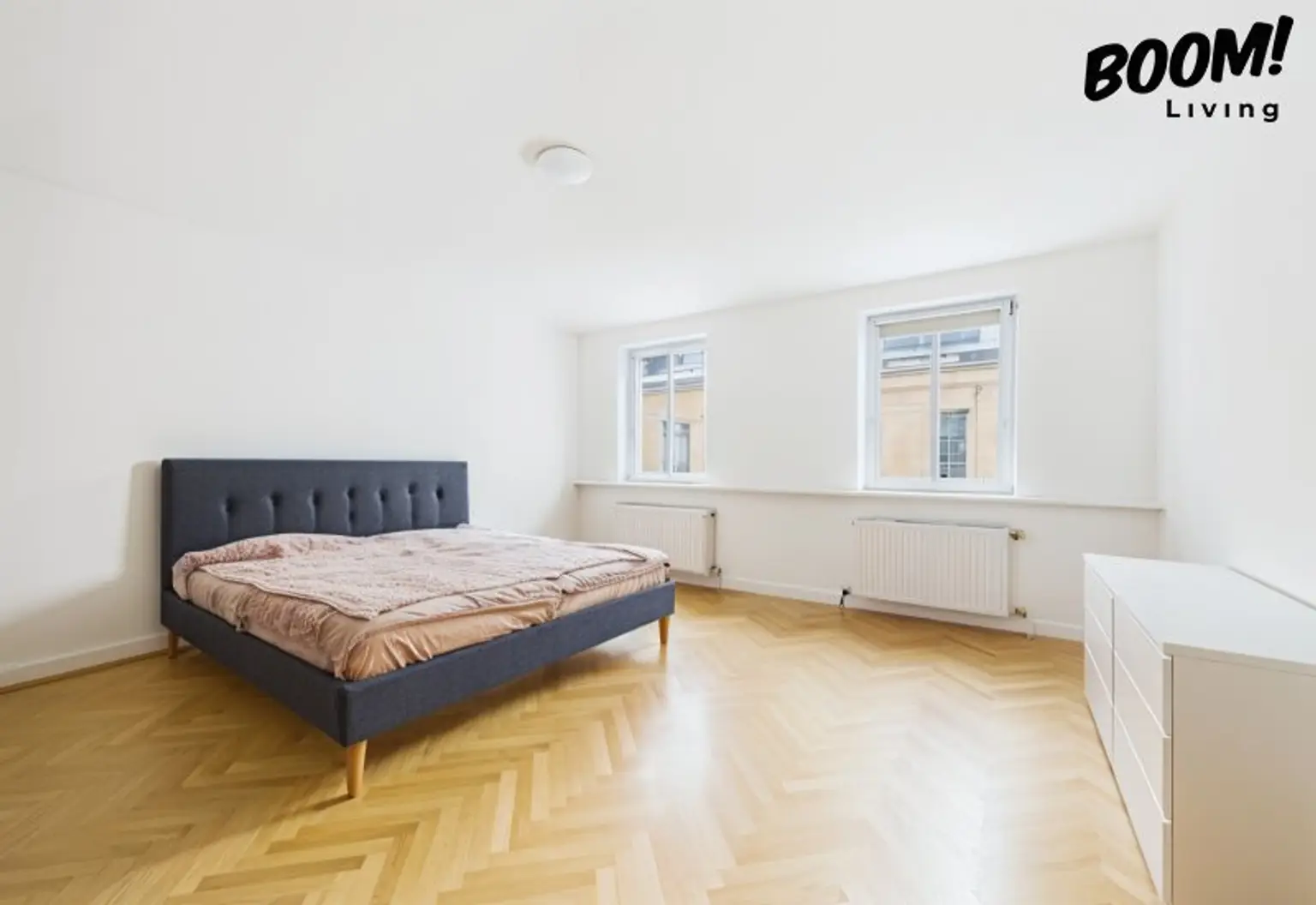 Großzügiges, lichtdurchflutetes Wohnen im 19. Bezirk //   120 m² mit Terrasse & Garagenplatz // 4 Zimmer