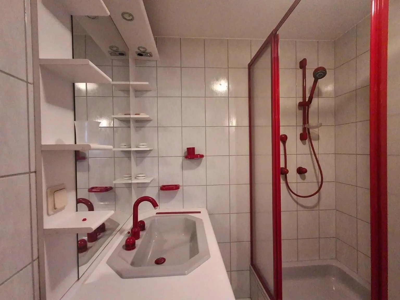 23 Bad UG Strasshof