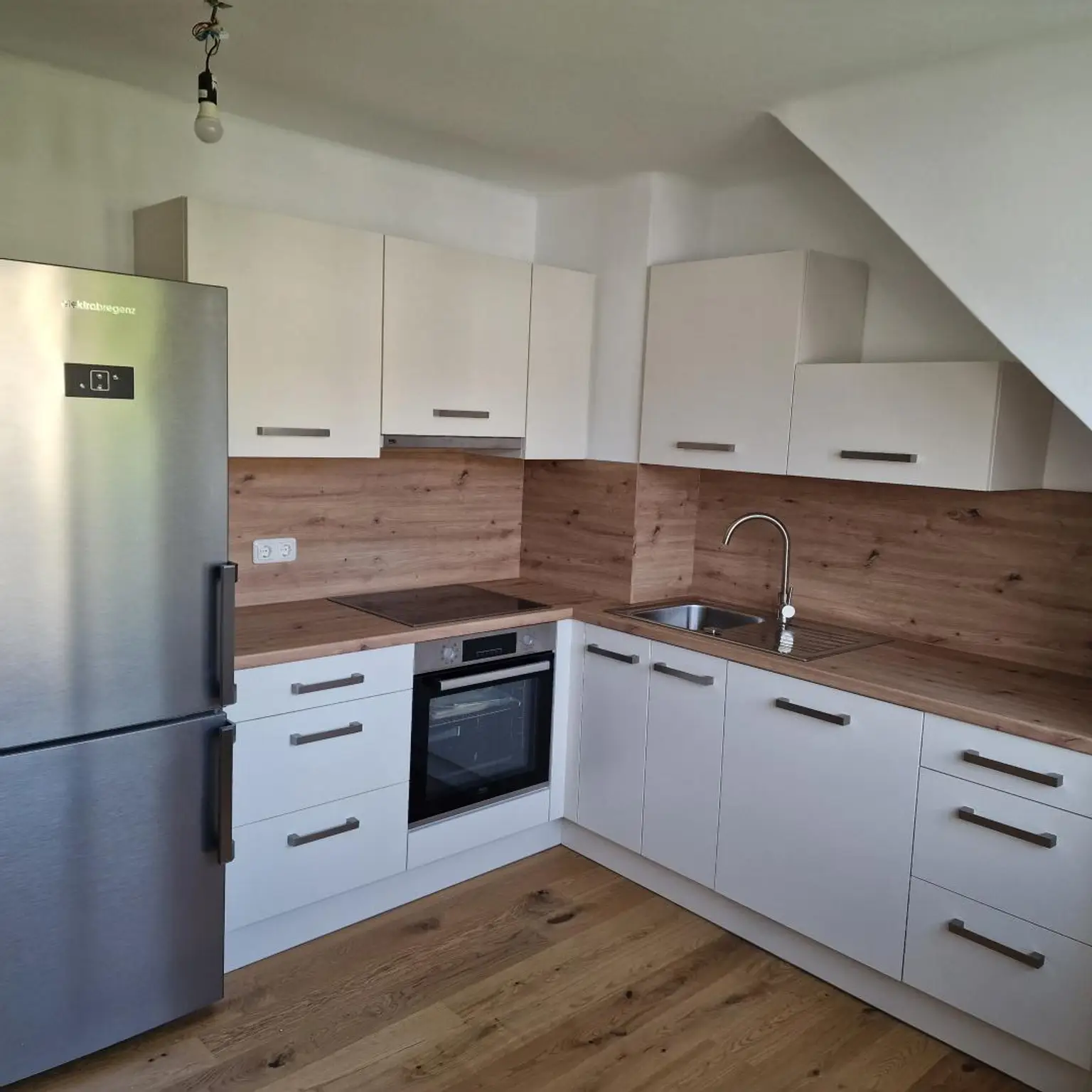 Sanierte 2,5-Zimmer-Wohnung mit neuwertiger Küche!