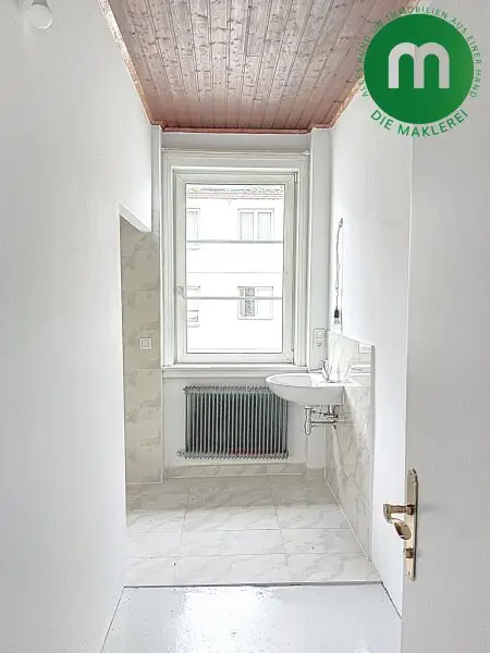 Unbefristet: Geräumiger 2-Zimmer-Altbau nahe Matzleinsdorfer Platz