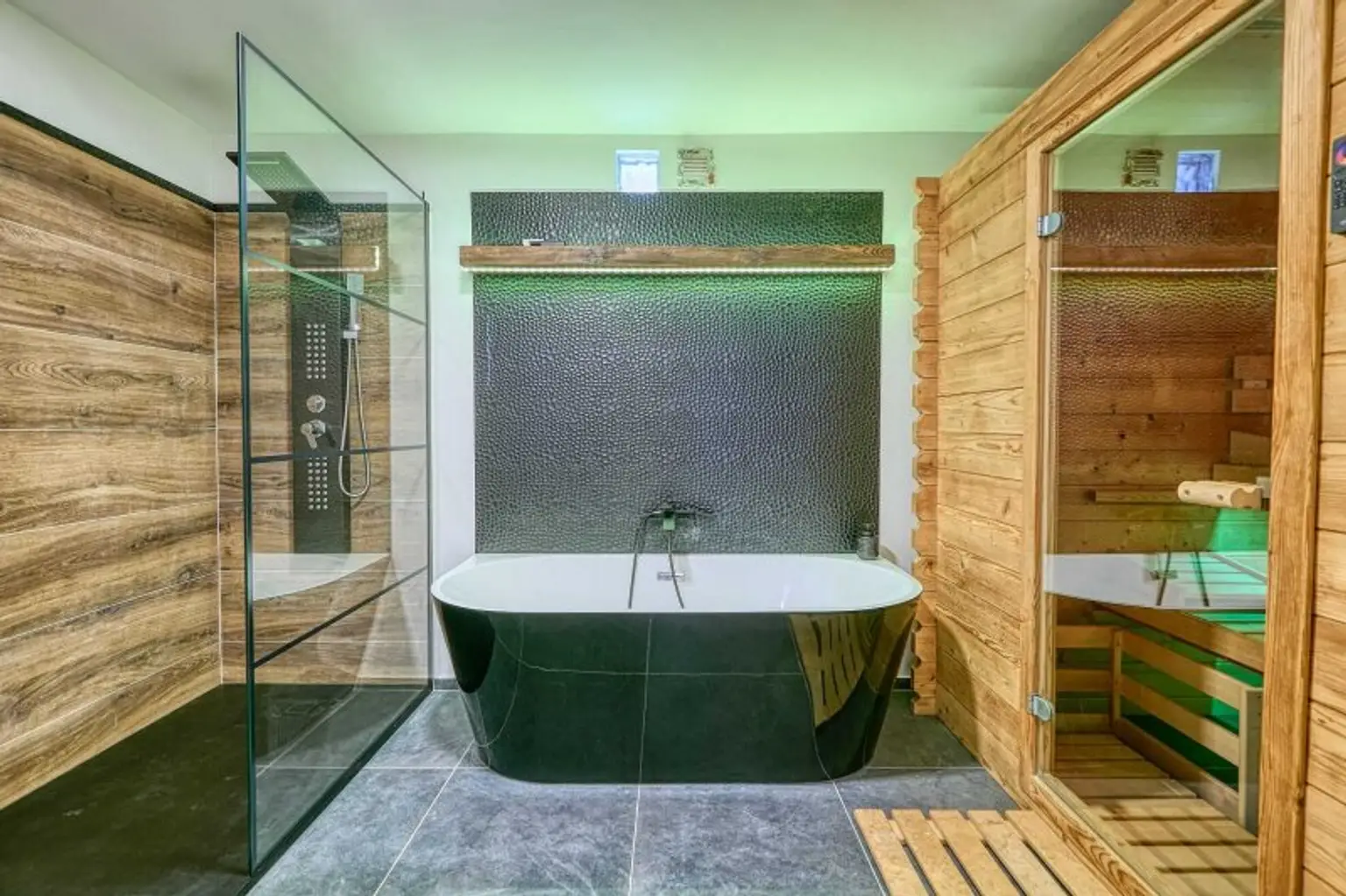 +++ Fertőszéplak – Wellness, Wein & Wohnkultur auf höchstem Niveau +++