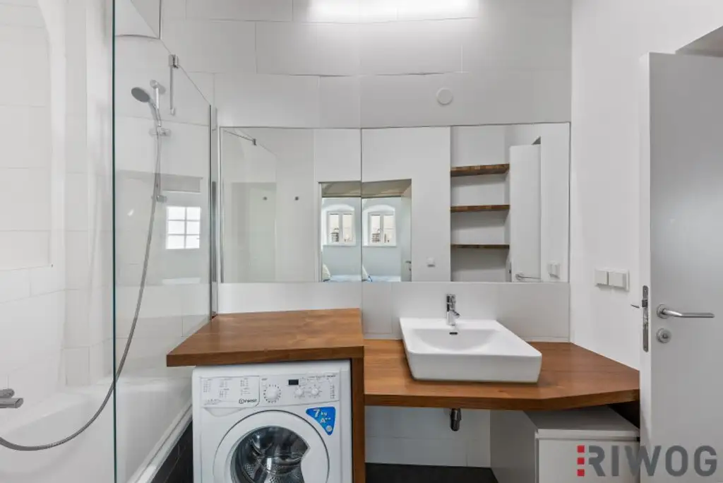 Domizil im Herzen von Grinzing - inklusive 90m² Dachterrasse und separater Büroeinheit I Praxis