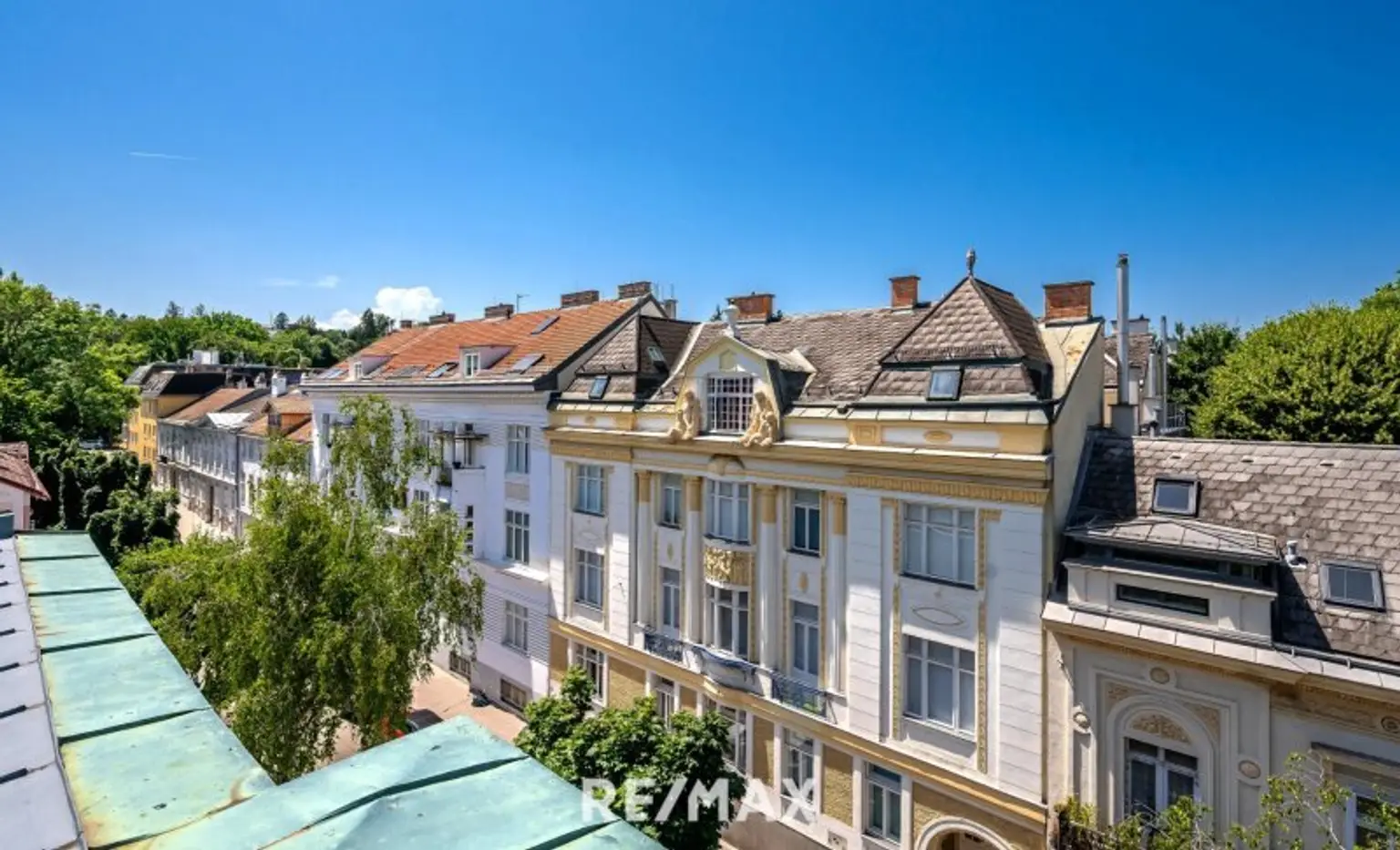 Rarität: Stadt-Villa mit weitläufigem Garten an exklusiver Hietzinger Adresse