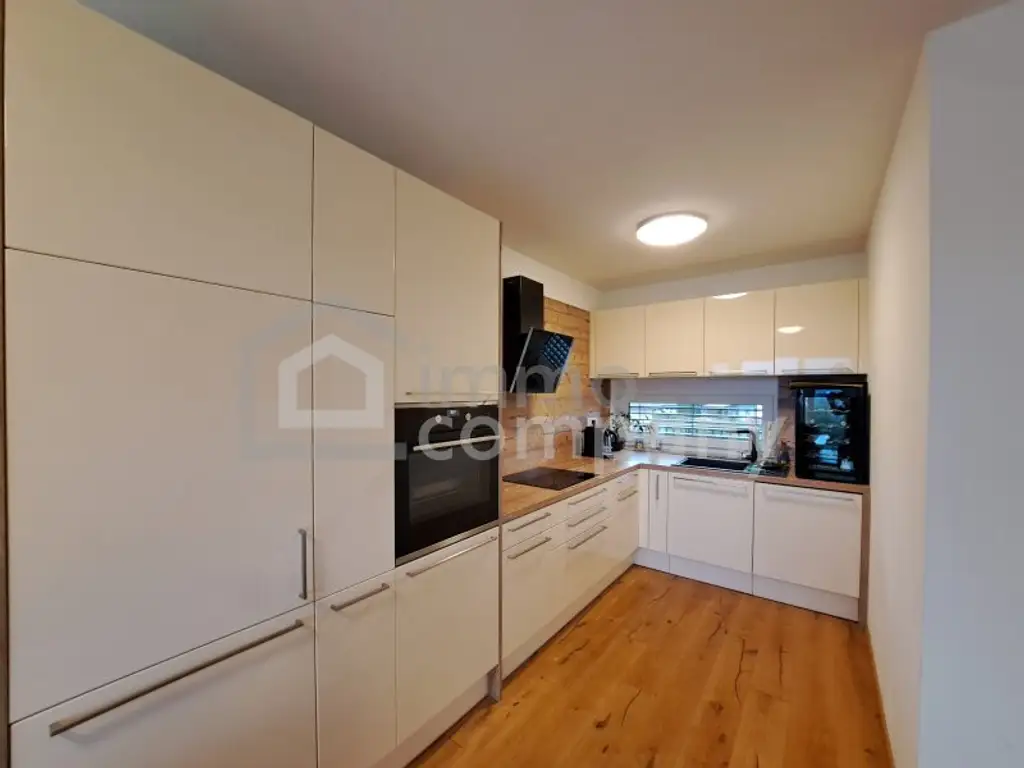 Exklusives Penthouse mit 3 Terrassen und 2 Stellplätzen in Wildon - Luxuriöses Wohnen im Grünen für 349.000,00 €!