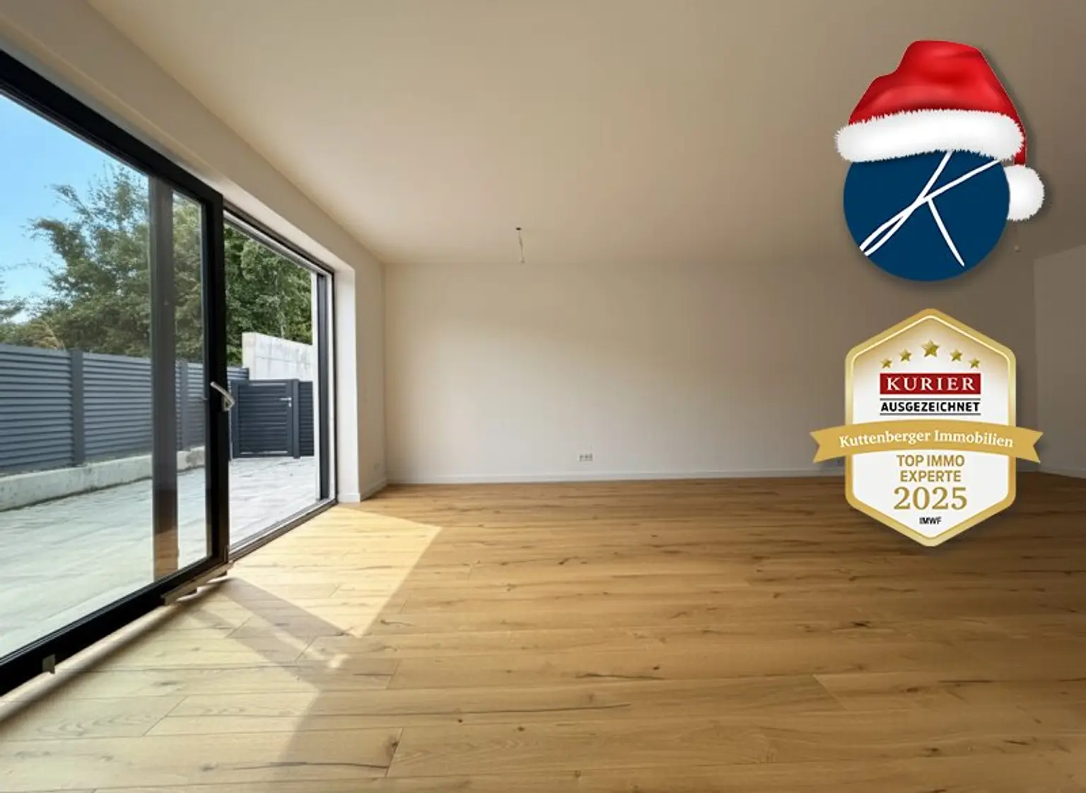 Heller Wohnbereich mit großzügiger Terrasse