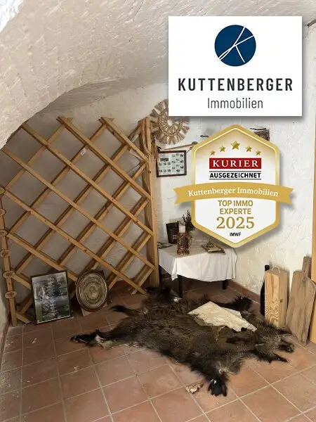 Großzügiges Haus mit Potenzial in guter Lage von Furth bei Göttweig