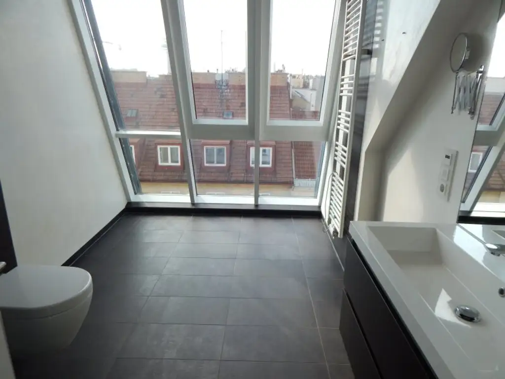 Wohntraum helle und ruhige Dachterrassenwohnung mit Fernsicht