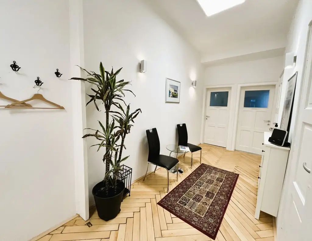 TOPLAGE: Wunderschöner Büroraum mit ca. 32m² Fläche ab sofort zu mieten!
