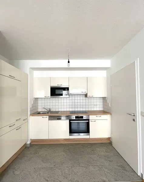 2 Zimmer Dachgeschoss-Wohnung  zu kaufen!!