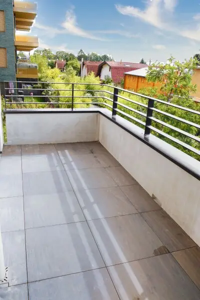 Neubau mit Style – 4-Zimmer-Wohnung mit Terrasse, Balkon & WG-Potenzial