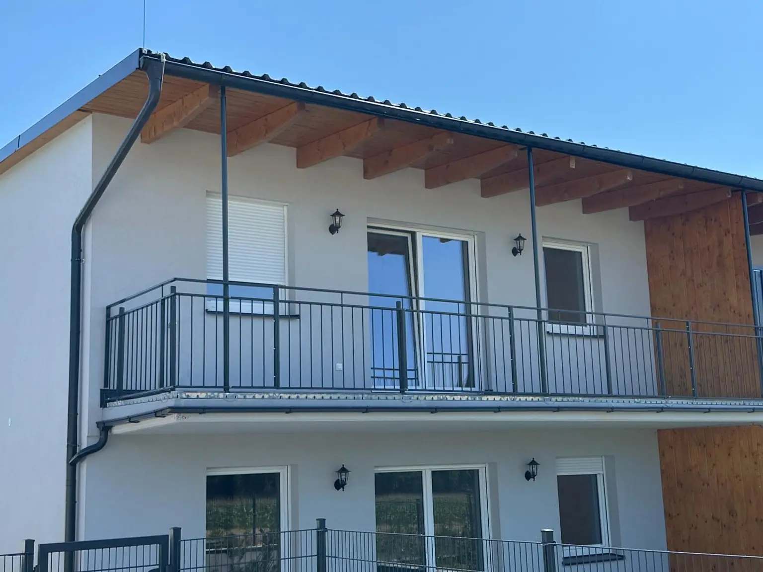 Exklusiv wohnen mit Weitblick –  4-Zimmer-Neubauwohnung mit Balkon