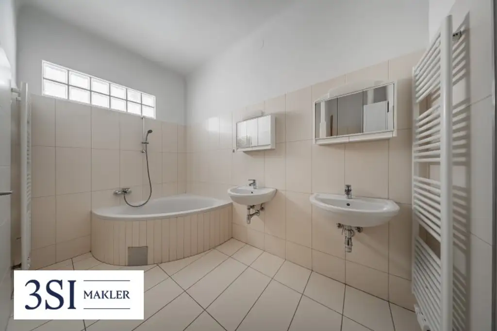 Klausgasse 46: Geräumige 3-Zimmer-Altbauwohnung in ruhiger Seitengasse des 16. Bezirks