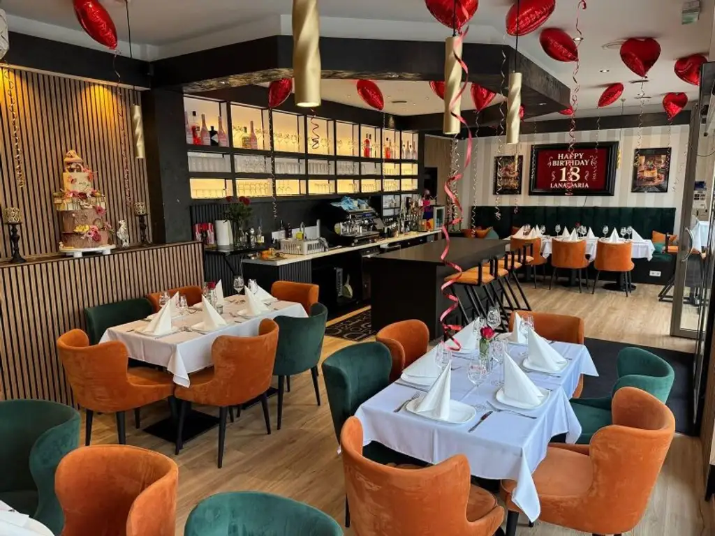 Cafe Restaurant-Konditorei-Eissalon-Catering