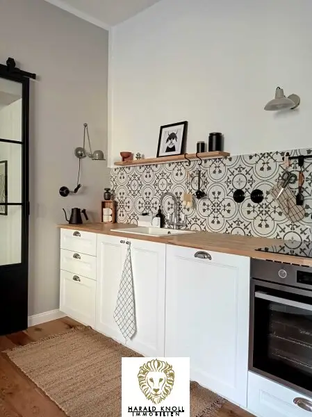 Wohn- und Betriebsgebäude in Natters