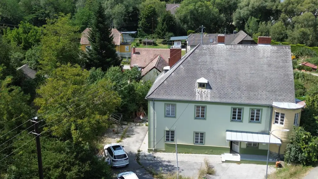 Mehrfamilienhaus mit großem Potenzial – perfekt für Anleger oder große Familien
