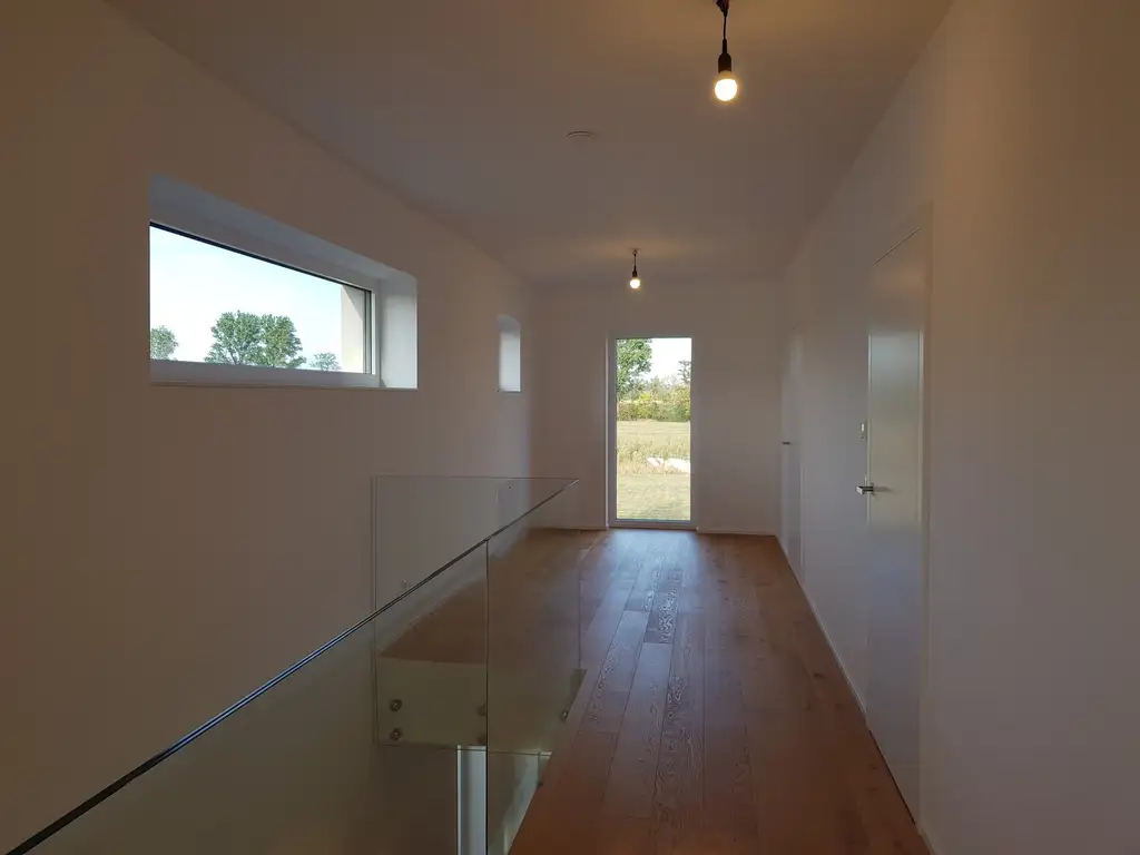 PERFEKTES, MODERNES, NEUES TRAUMHAUS IM ERSTBEZUG AM FELSER SEE