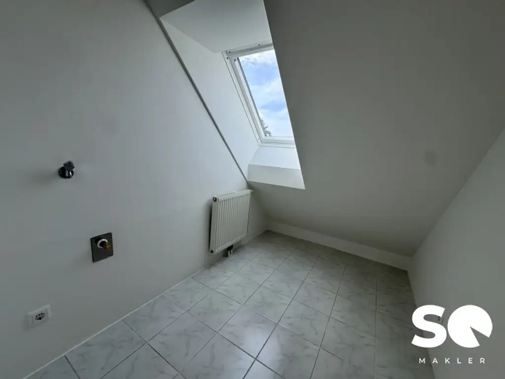 # SQ - HELLE, RUHIGE 2 ZIMMER DG-WOHNUNG INKL. TERRASSE - NÄHE RIVERSIDE - 1230 WIEN - TAG DER OFFENEN TÜR: 31.10.2025 14:00-17:00