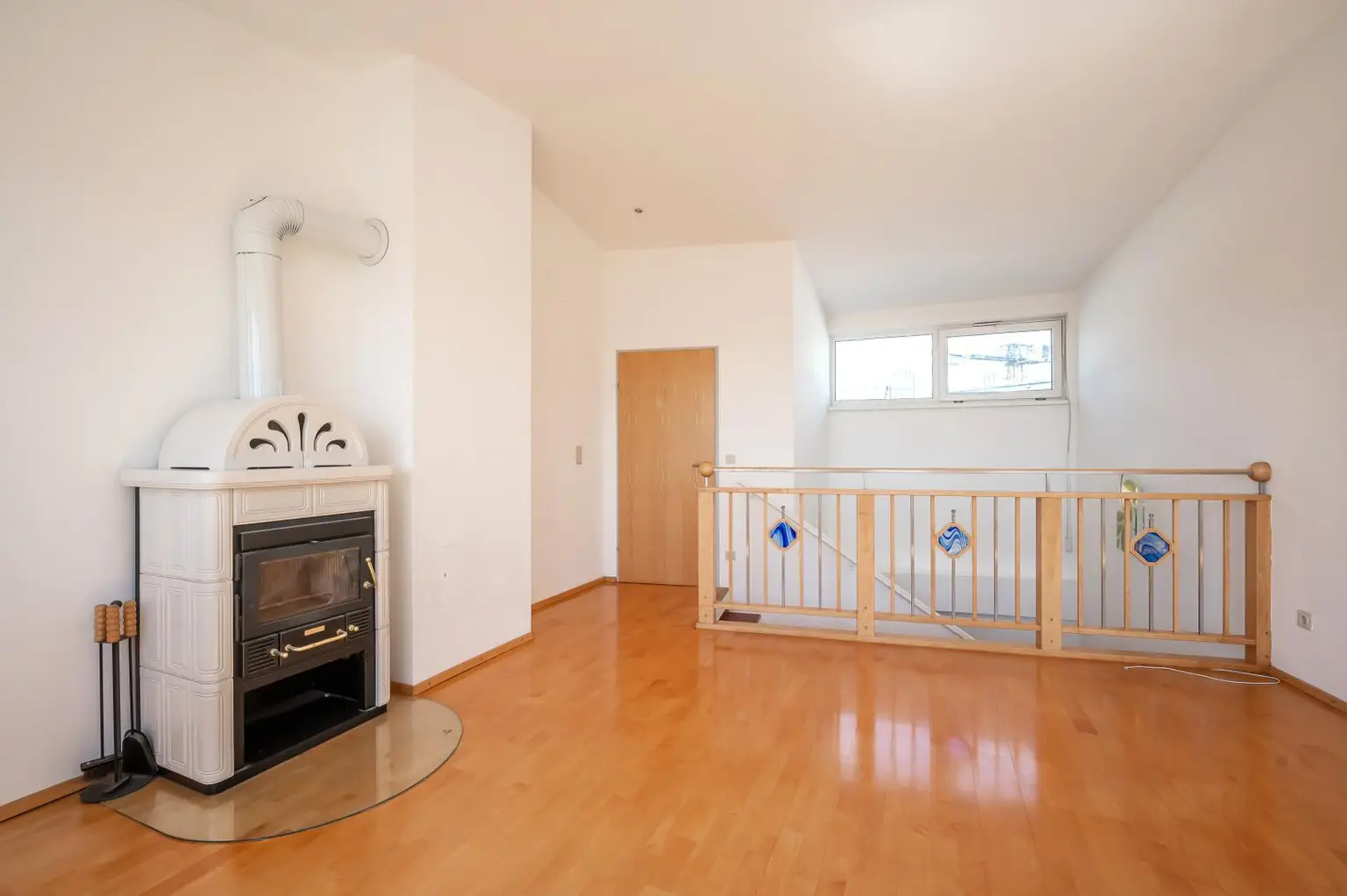 STUDENTEN AUFGEPASST - U3 VOR DER TÜR - MAISONETTE | TERRASSENWOHNUNG