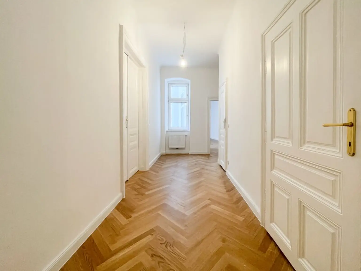 ALTBAU-TRAUM IN WÄHRING – 4 ZIMMER • LIFT & BALKON KOMMEN! • TOP LAGE HOFSTATTGASSE