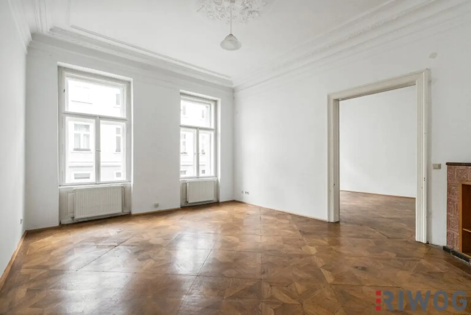 NÄHE 1. BEZIRK, DONAUKANAL UND AUGARTEN | Stilaltbauwohnung mit Potenzial | ca. 3,60 m Raumhöhe | Teils Hoflage | Rembrandtstraße