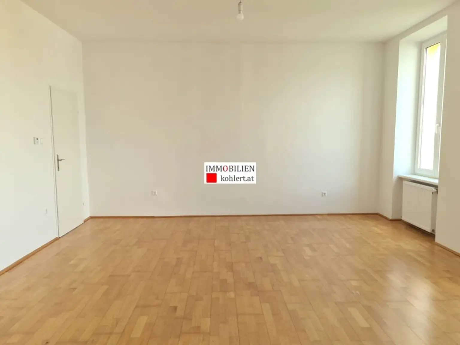 GELEGENHEIT, 3-ZIMMERWOHNUNG MIT FERNBLICK UND ZENTRALE LAGE