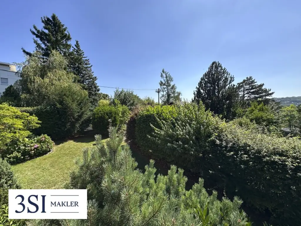 Traumhaftes Wohnen: Bungalow mit Pool & zusätzlichem Grundstück