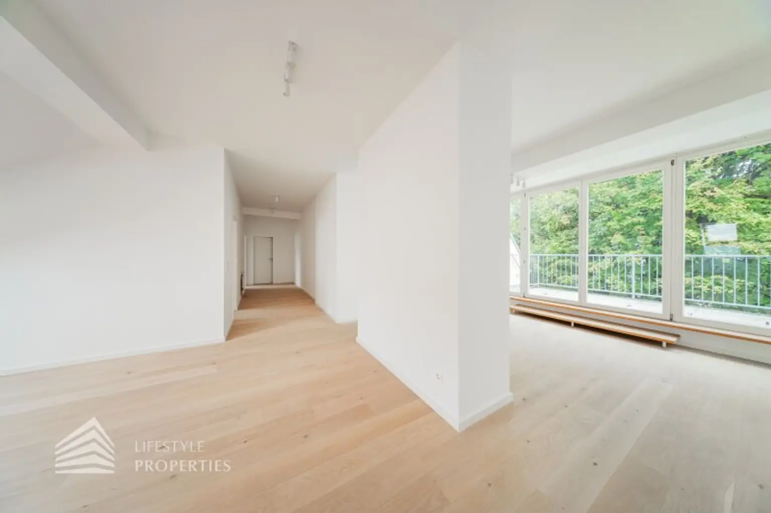 Heller 3-Zimmer Erstbezug mit Terrasse, Nähe Kutschkermarkt