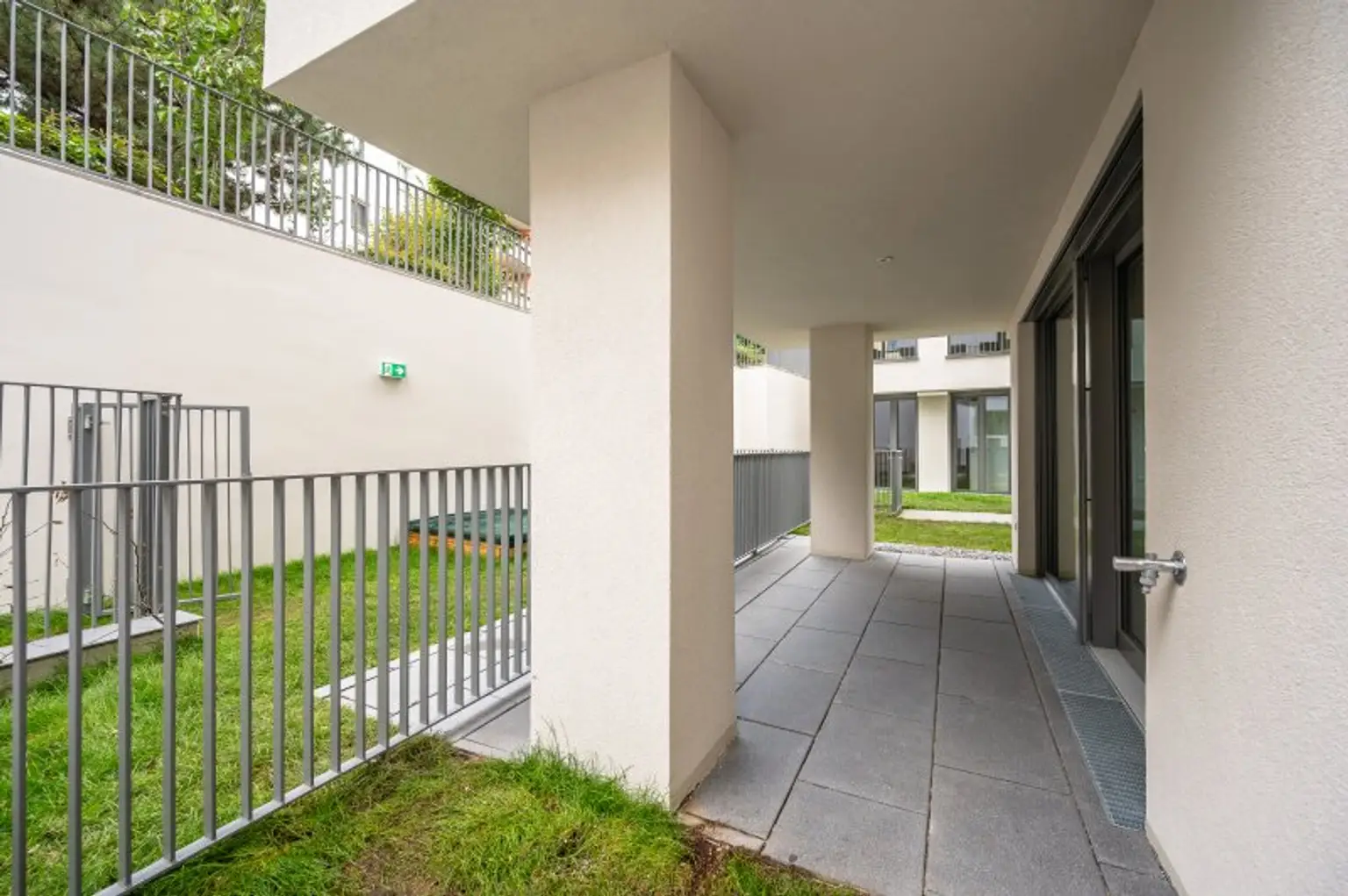 ++MOLLARD 50++ Stilvolle 3-Zimmer-Wohnung mitten im Herzen der Stadt (2/1)
