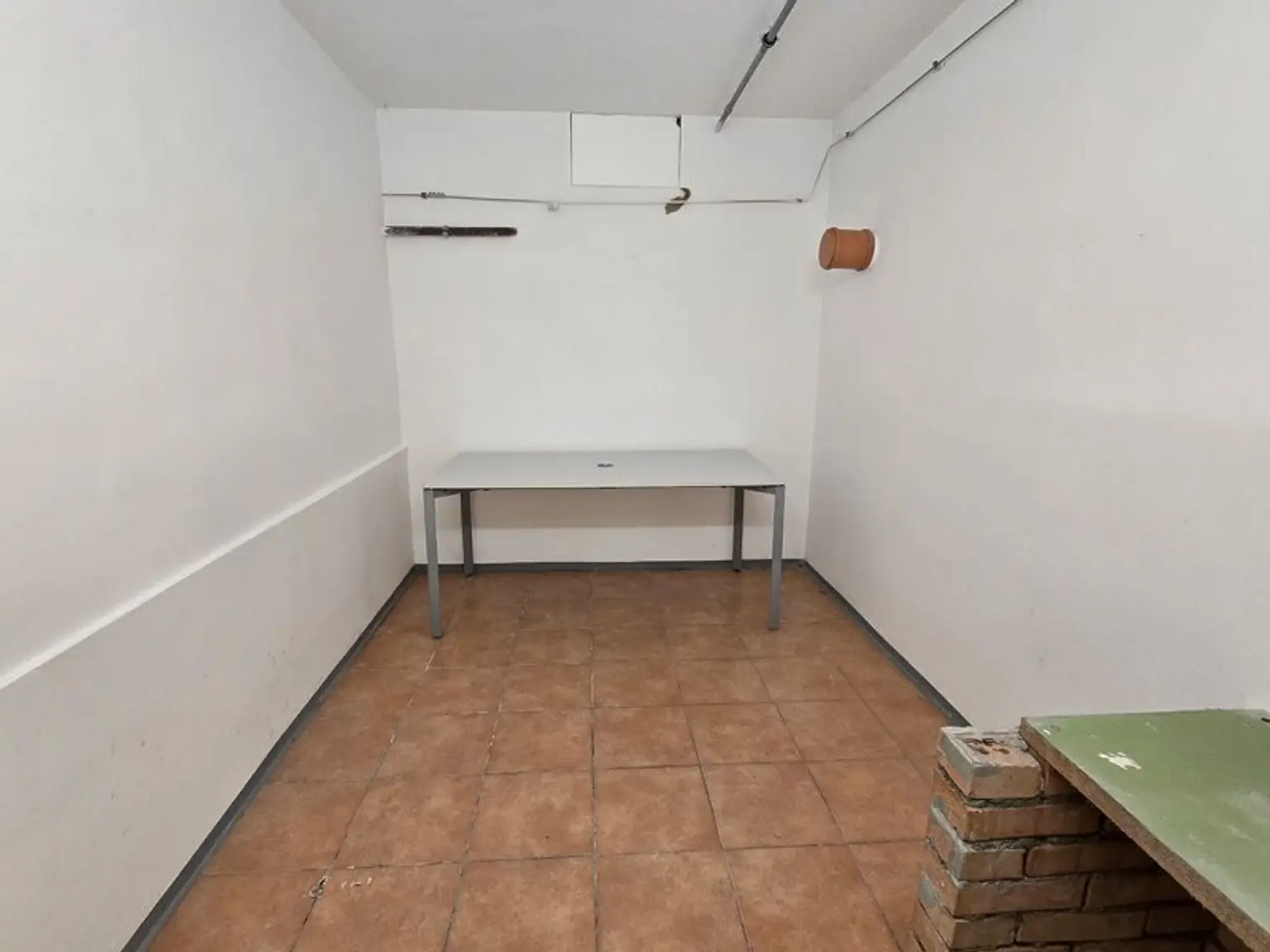 *** SEHR VIEL PLATZ *** PRIVAT + BERUFLICH *** RUHELAGE ***