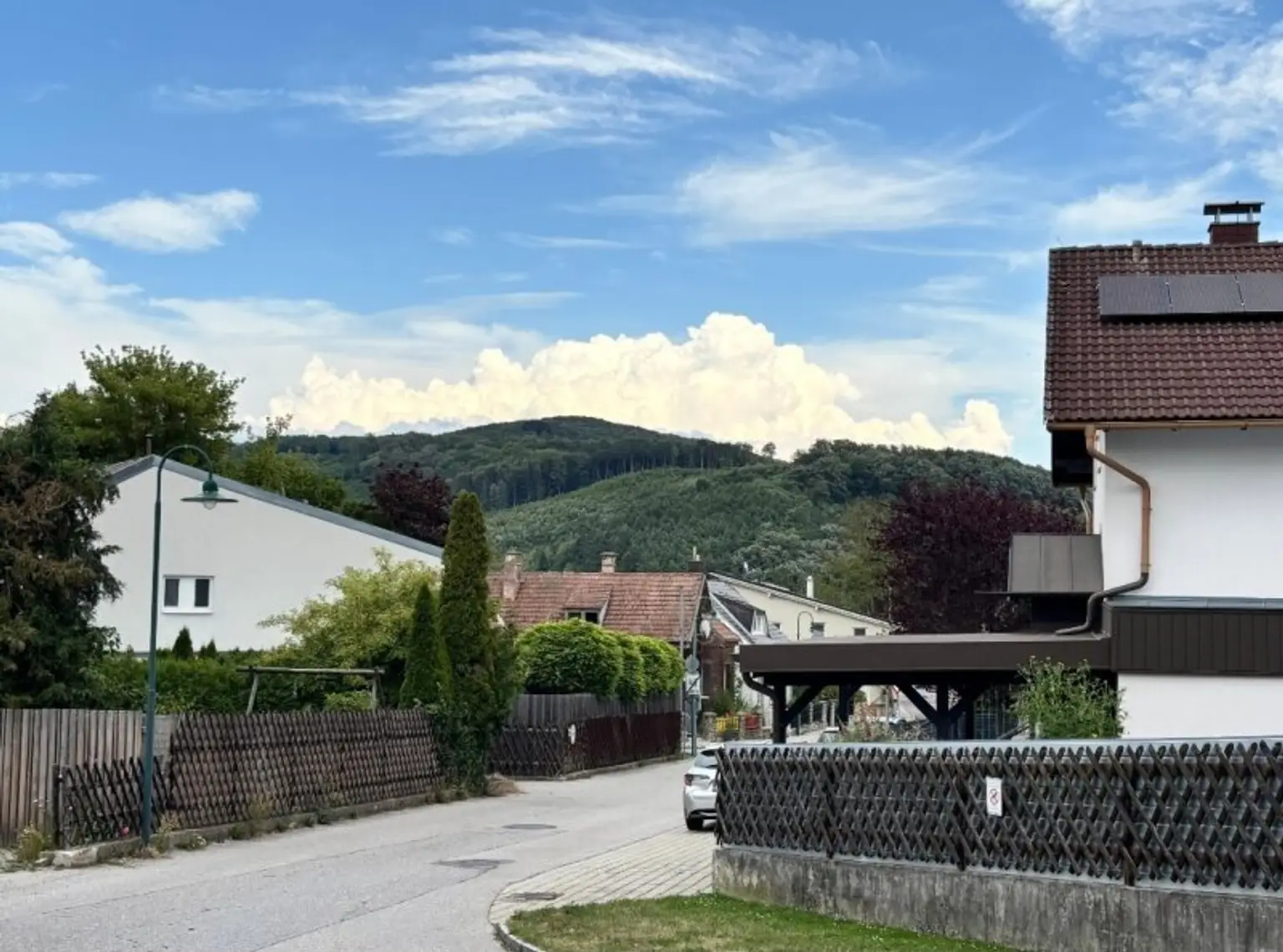 Exklusiver Wohngenuss - sonniger Ruhelage mit Garten, Terrasse und KFZ-Stellplätze in 2392 Sulz im Wienerwald