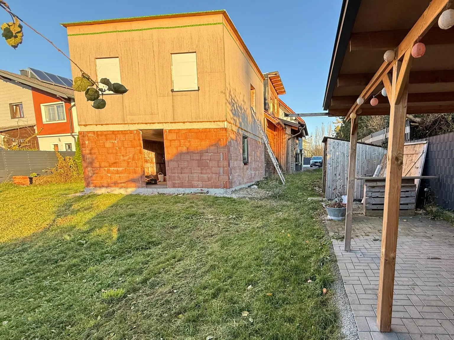 Einfamilienhaus in Ybbs - neuer Wohntrakt zum Fertigstellen inklusive!