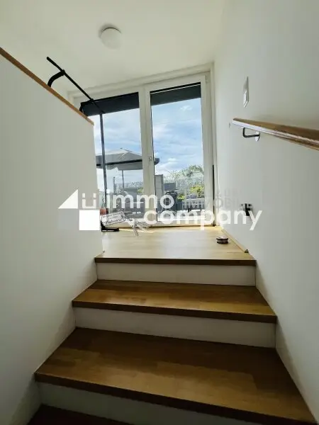 Exklusive Wohnung mit Terrasse + Stellplatz! 11. Bezirk.
