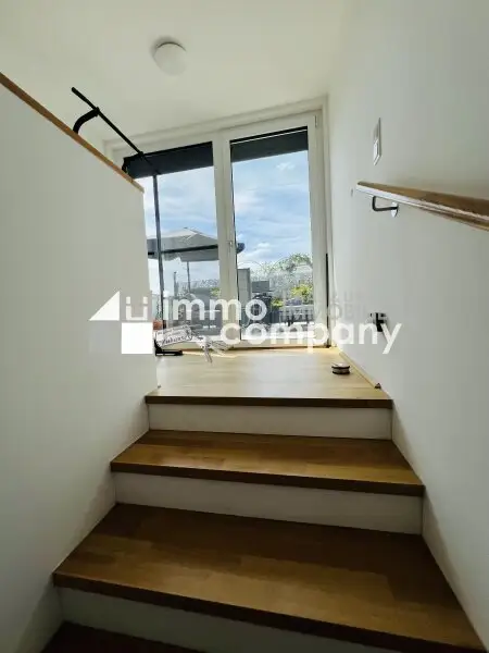 Exklusive Wohnung mit Terrasse + Stellplatz! 11. Bezirk.