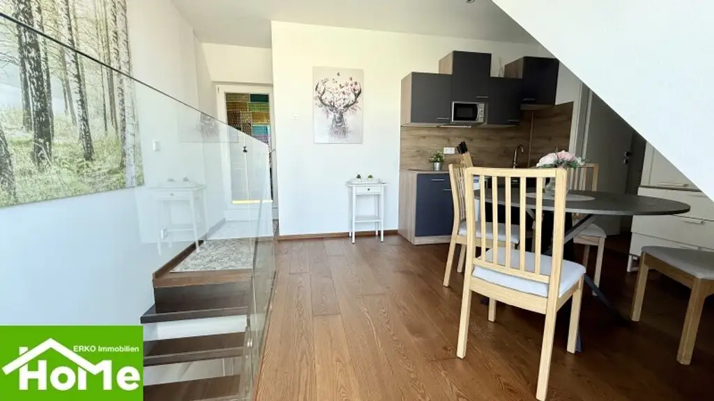 Moderne Dachwohnung auf 2 Etagen und 26m2 Terrasse