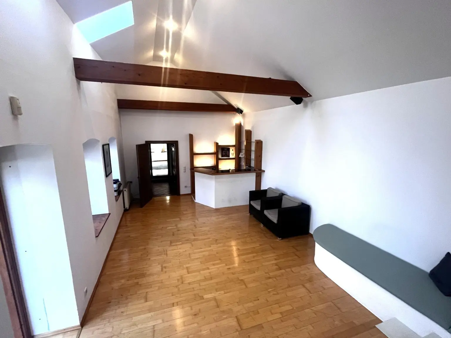 10 Wohnzimmer_vorne1